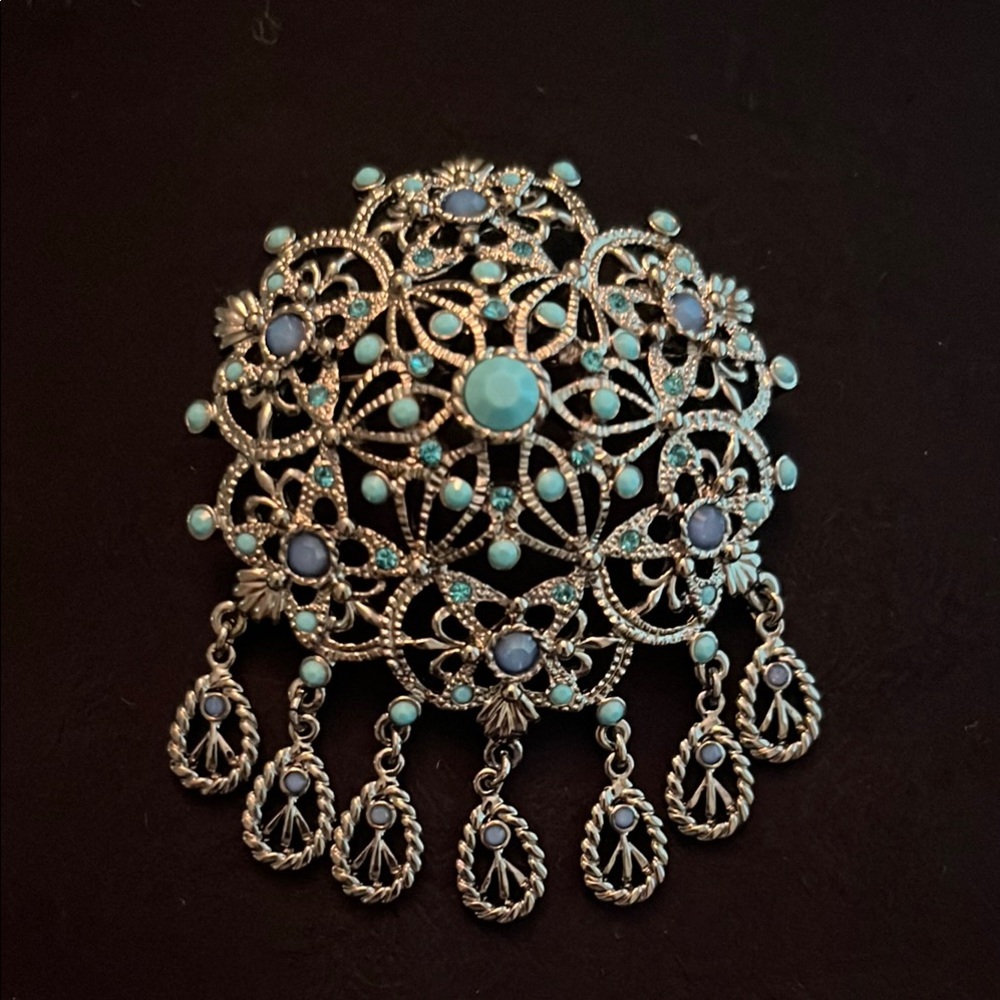 Elegant Vintage Joan Rivers Silver and Blue Filigree Brooch in Jeweler’s Pouch